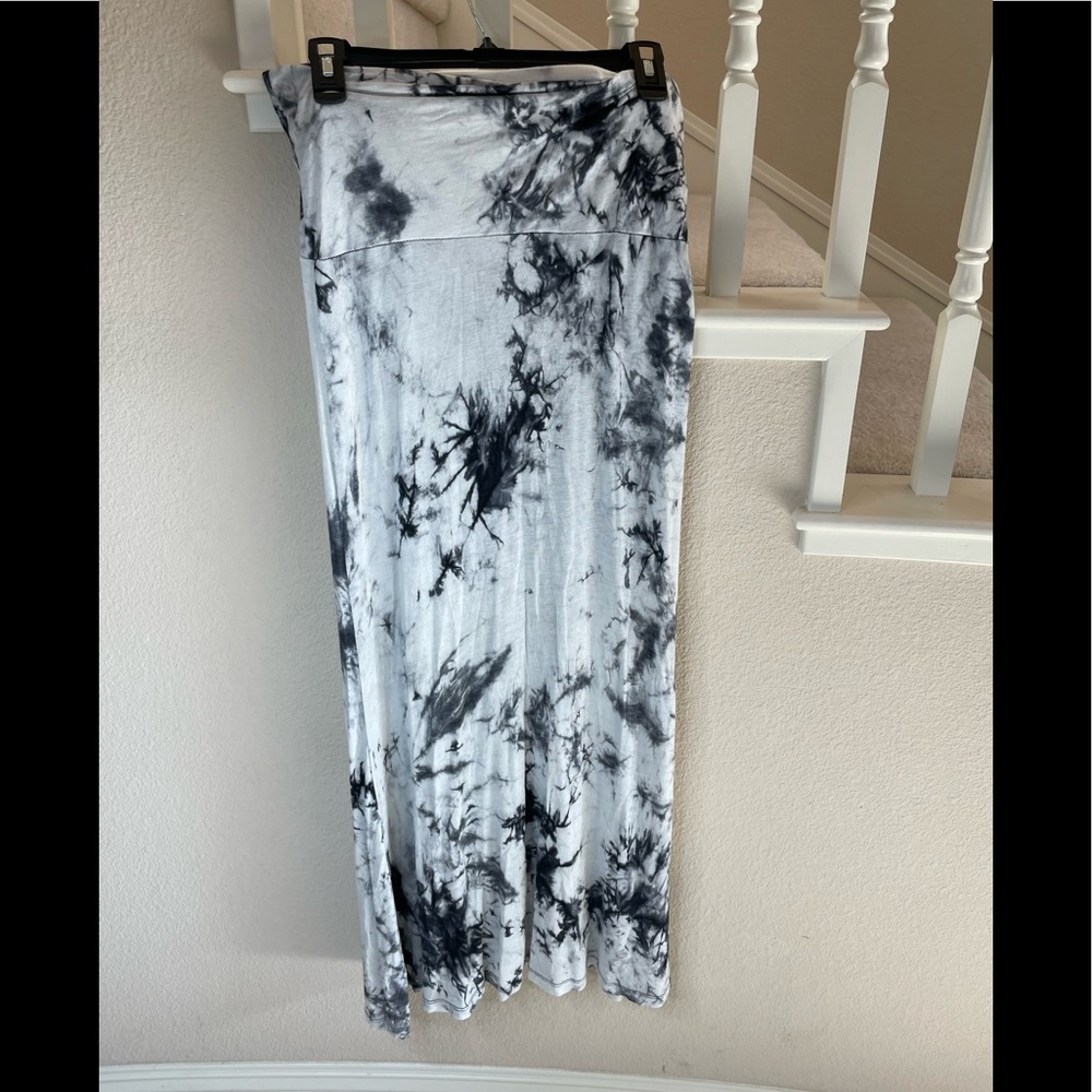 Woman’s maxi skirt